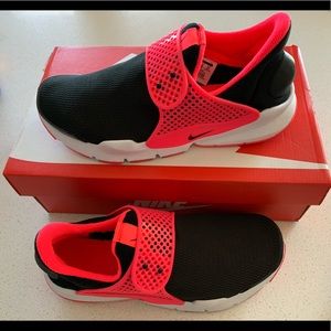 Nike Sock Dart Shoes Black Racer Pink